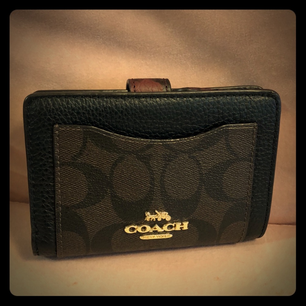 Coach wallet